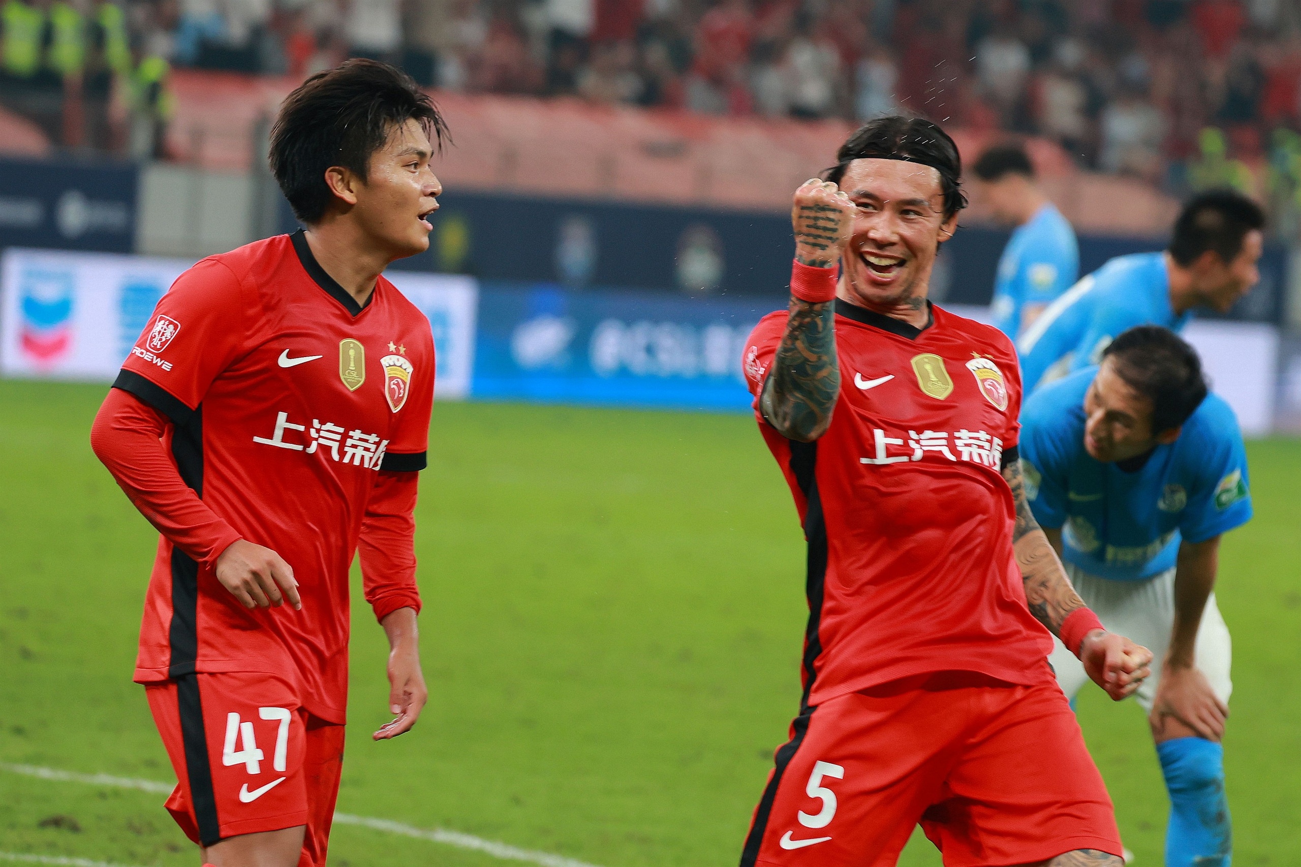 冲刺阶段突围战来临；利物浦围绕足总杯调整名单；更衣室稳定；年轻球员得到机会的简单介绍