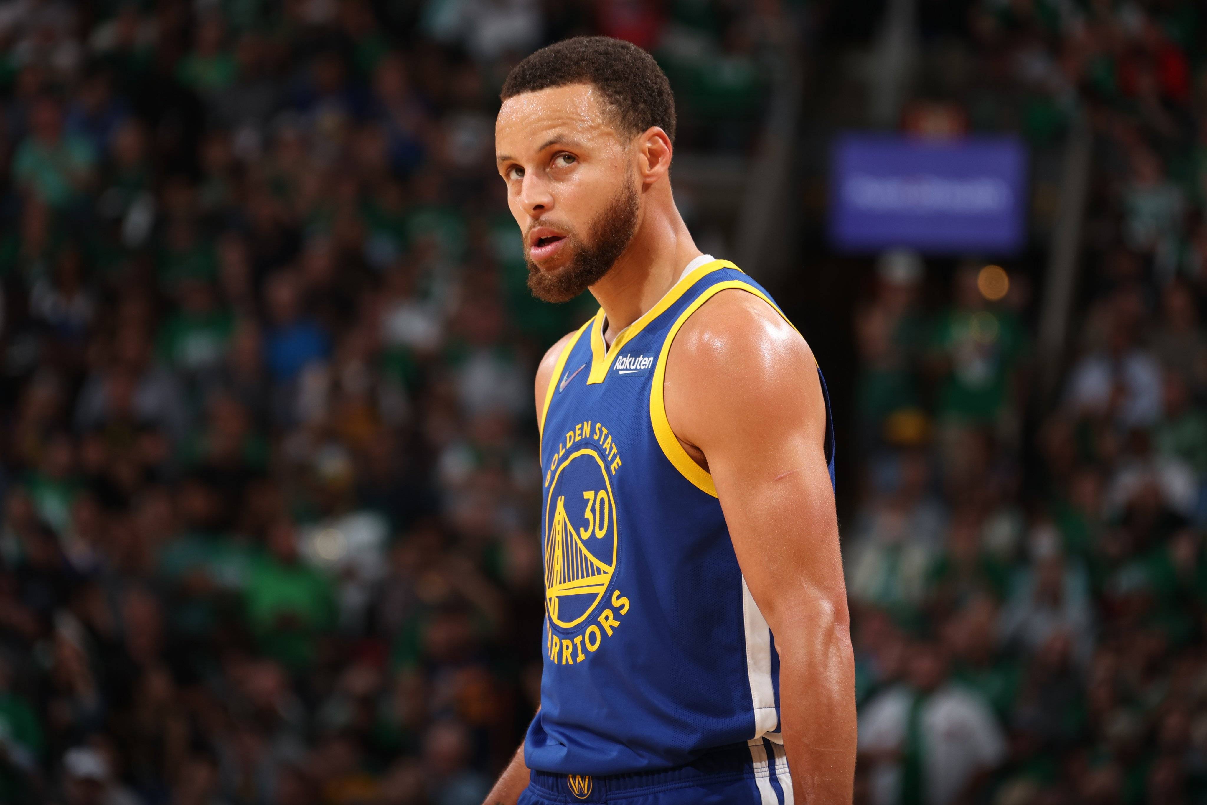 u8官网网页版关于加时末段多伦多猛龙备战NBA总决赛加时末段阿斯顿维拉远射贴柱，库里在快船比赛中出色防守看傻球迷的信息